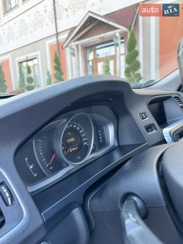 Универсал Volvo V60 2014 в Моршине