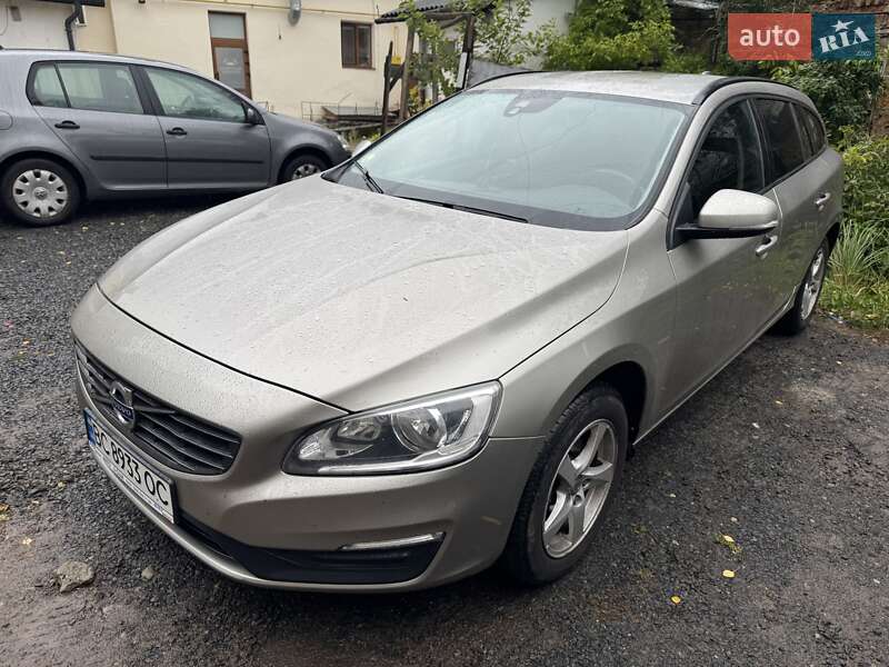 Універсал Volvo V60 2015 в Львові