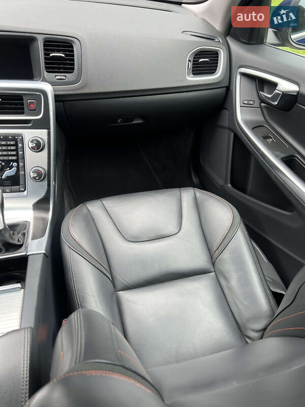 Универсал Volvo V60 2016 в Луцке