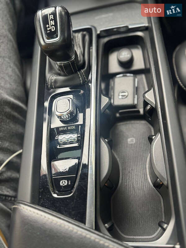 Універсал Volvo V60 2020 в Тернополі