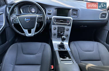 Универсал Volvo V60 2013 в 