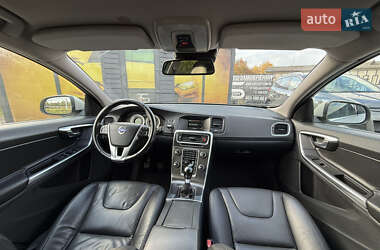 Универсал Volvo V60 2011 в 