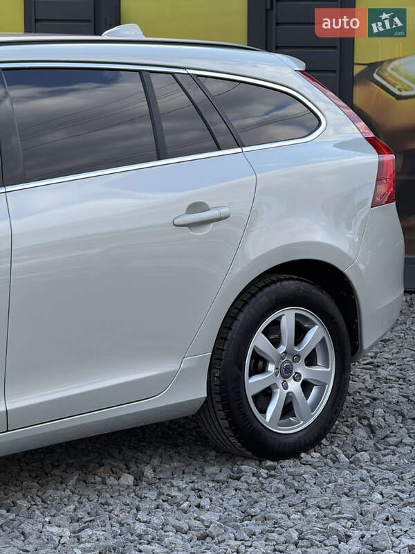 Универсал Volvo V60 2011 в Стрые