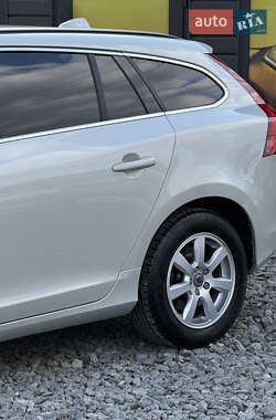 Универсал Volvo V60 2011 в 