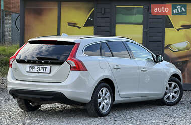 Универсал Volvo V60 2011 в 
