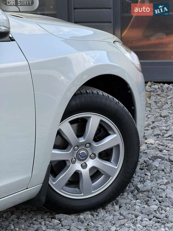 Универсал Volvo V60 2011 в Стрые