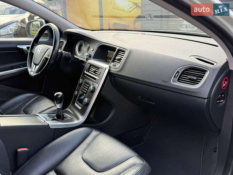 Универсал Volvo V60 2011 в Стрые