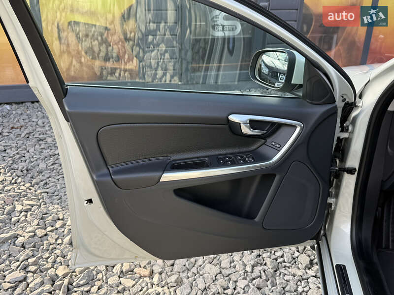 Универсал Volvo V60 2011 в Стрые