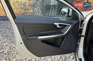 Универсал Volvo V60 2011 в 