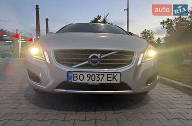 Универсал Volvo V60 2011 в 