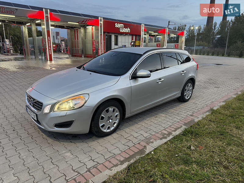 Универсал Volvo V60 2011 в Тернополе