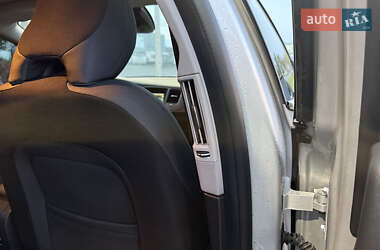 Универсал Volvo V60 2011 в 