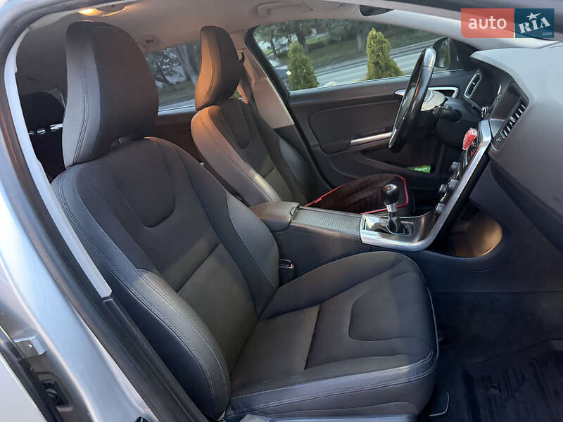 Универсал Volvo V60 2011 в Тернополе
