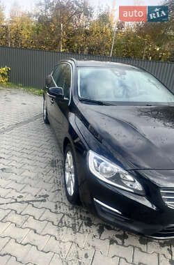 Універсал Volvo V60 2015 в  фото 6 Універсал Volvo V60 2015 в