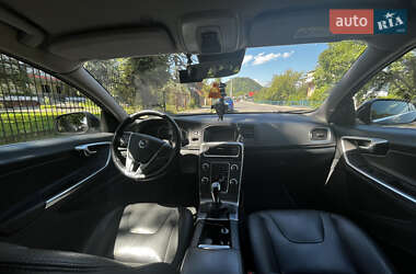 Універсал Volvo V60 2015 в  фото 15 Універсал Volvo V60 2015 в