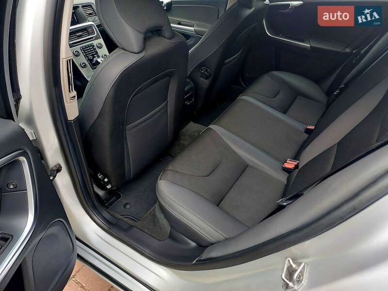 Универсал Volvo V60 2014 в Бродах