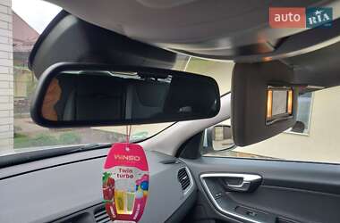 Универсал Volvo V60 2014 в 