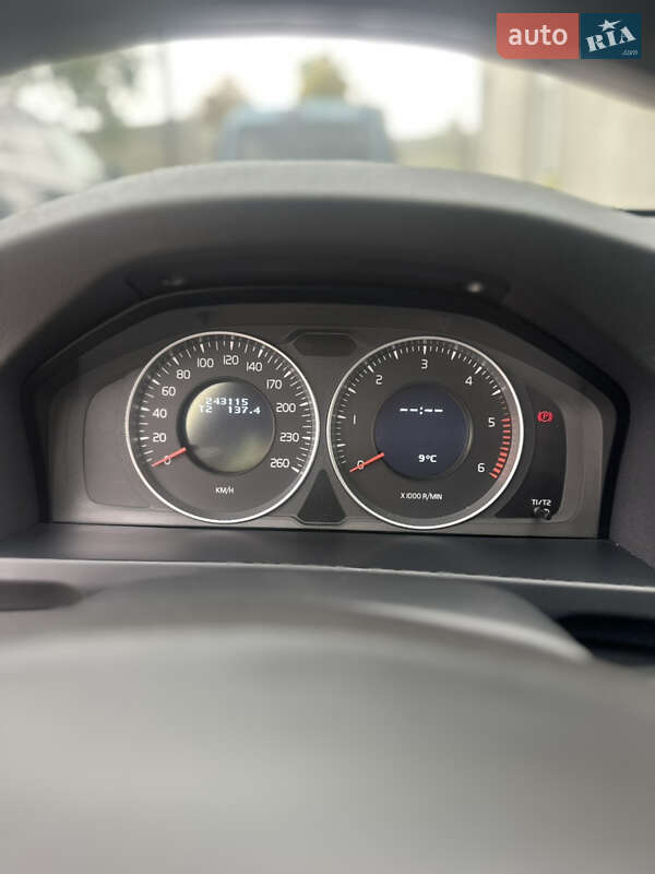Універсал Volvo V60 2013 в Тернополі фото 30 Універсал Volvo V60 2013 в Тернополі