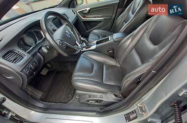 Универсал Volvo V60 2014 в 