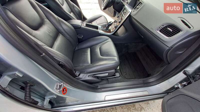 Універсал Volvo V60 2014 в Коломиї