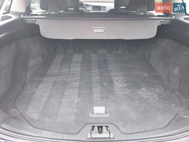 Універсал Volvo V60 2014 в Бродах