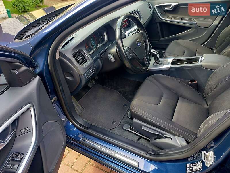 Універсал Volvo V60 2014 в Бродах