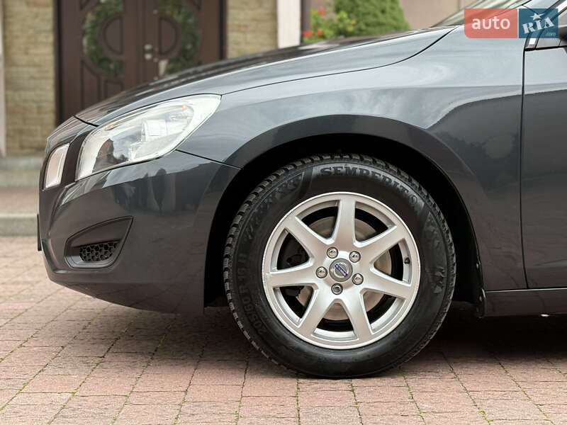 Универсал Volvo V60 2012 в Стрые фото 17 Универсал Volvo V60 2012 в Стрые