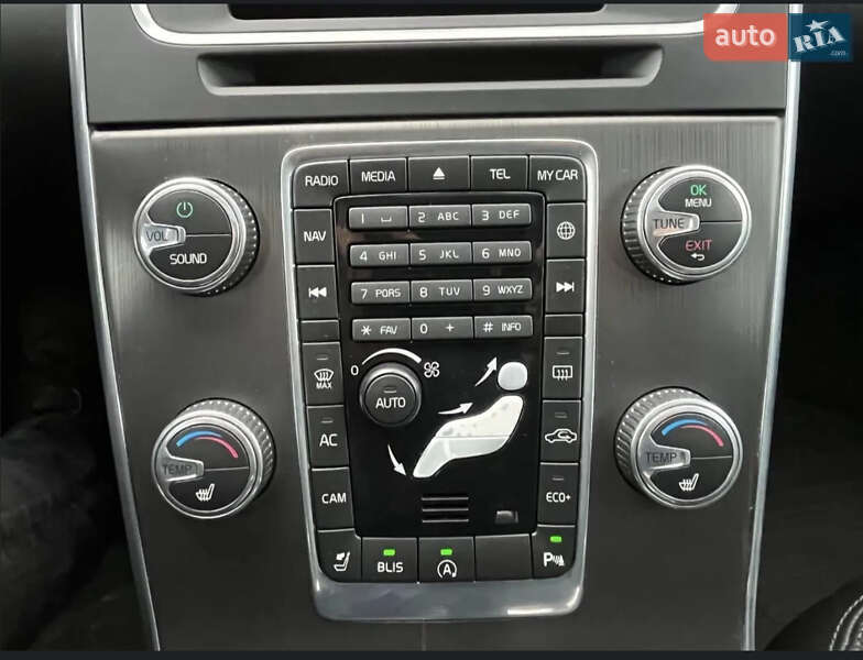Универсал Volvo V60 2014 в Николаеве