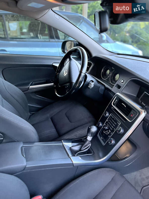 Универсал Volvo V60 2012 в Ахтырке