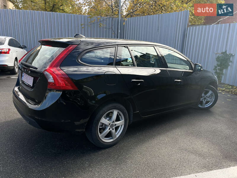 Универсал Volvo V60 2012 в Ахтырке