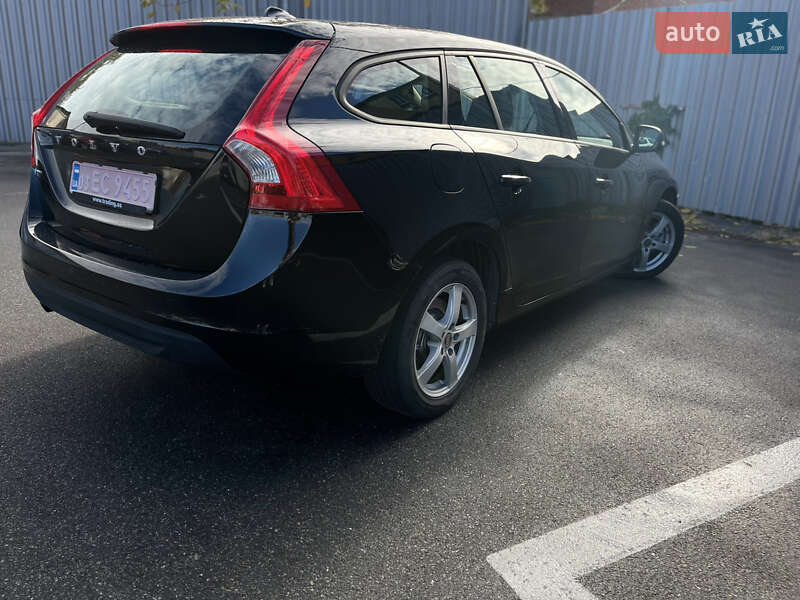 Универсал Volvo V60 2012 в Ахтырке