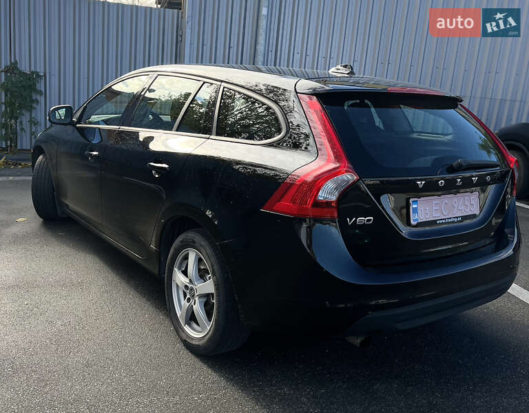Универсал Volvo V60 2012 в Ахтырке