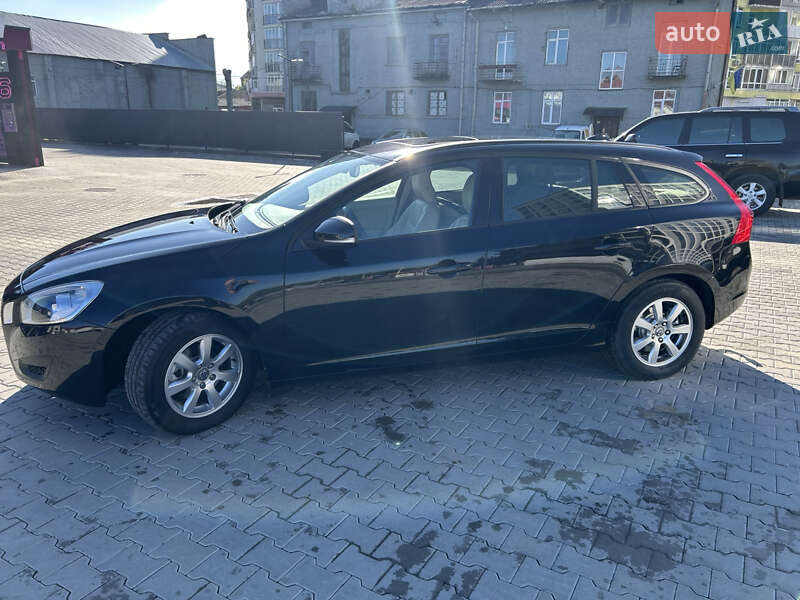 Универсал Volvo V60 2012 в Львове