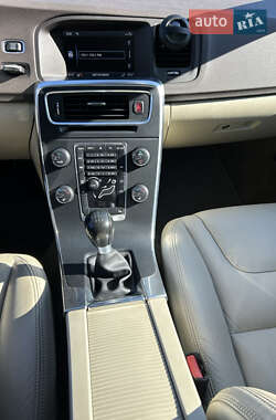 Універсал Volvo V60 2012 в 