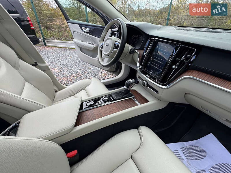 Універсал Volvo V60 2020 в Дрогобичі