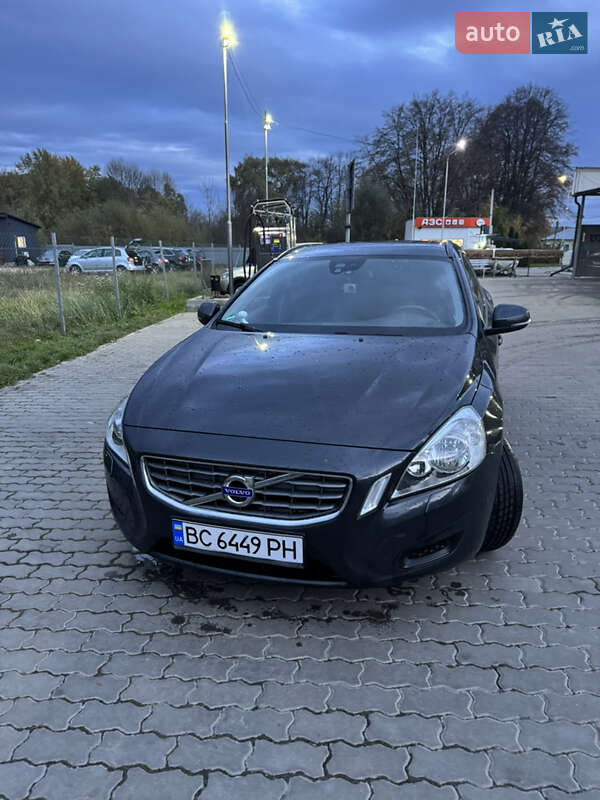 Універсал Volvo V60 2011 в Трускавці