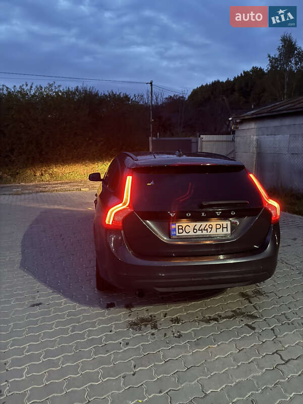 Універсал Volvo V60 2011 в Трускавці