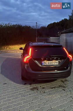 Универсал Volvo V60 2011 в 