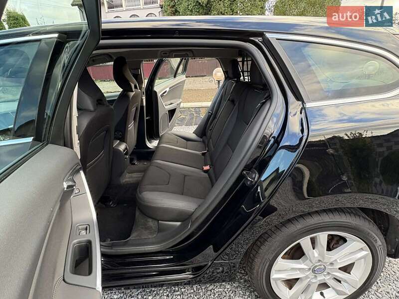 Універсал Volvo V60 2012 в Рівному фото 29 Універсал Volvo V60 2012 в Рівному