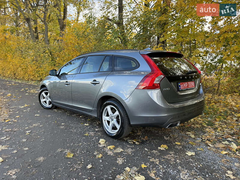 Универсал Volvo V60 2016 в Ровно фото 12 Универсал Volvo V60 2016 в Ровно