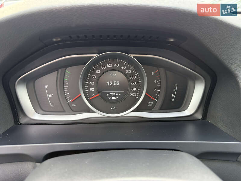 Универсал Volvo V60 2016 в Ровно фото 40 Универсал Volvo V60 2016 в Ровно