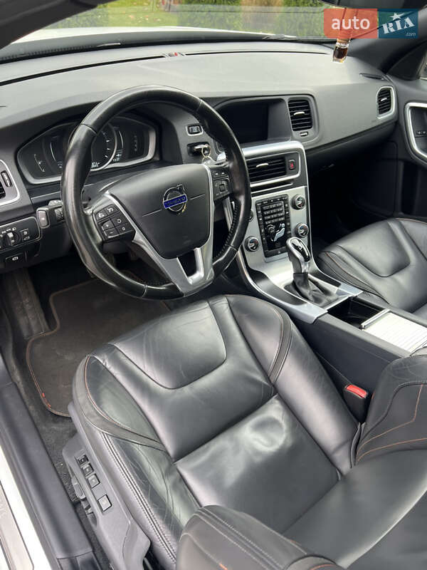 Універсал Volvo V60 2016 в Луцьку фото 29 Універсал Volvo V60 2016 в Луцьку