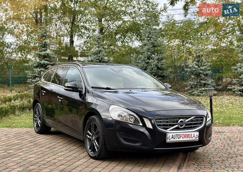 Універсал Volvo V60 2013 в Києві