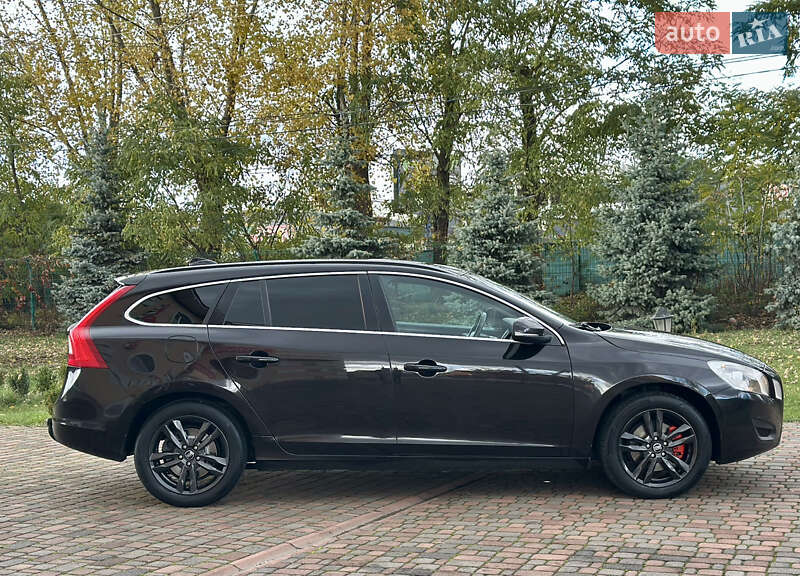 Універсал Volvo V60 2013 в Києві
