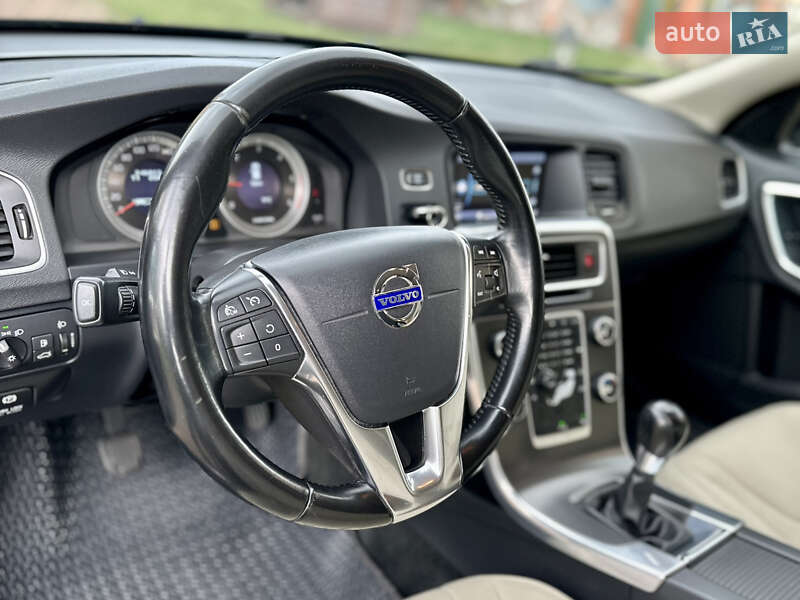 Універсал Volvo V60 2013 в Києві