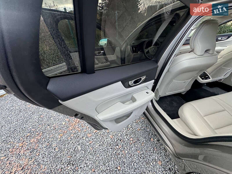 Универсал Volvo V60 2020 в Дрогобыче фото 93 Универсал Volvo V60 2020 в Дрогобыче