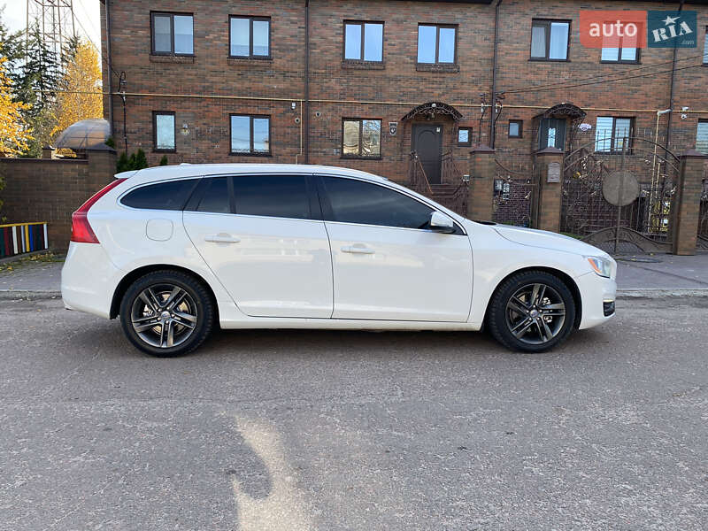 Універсал Volvo V60 2014 в Кропивницькому