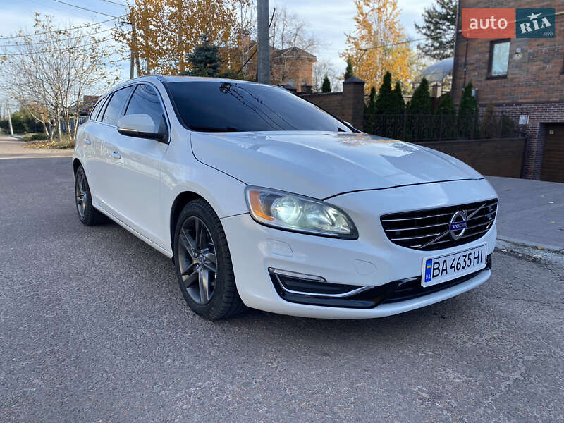 Універсал Volvo V60 2014 в Кропивницькому