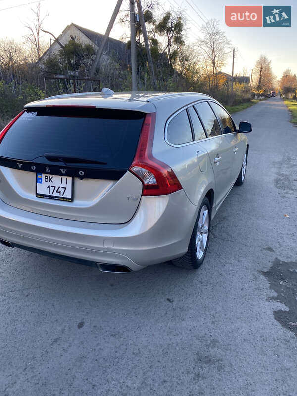 Универсал Volvo V60 2016 в Львове фото 15 Универсал Volvo V60 2016 в Львове