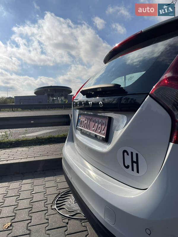 Універсал Volvo V60 2012 в Києві
